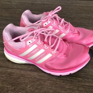 Adidas Questar Boost